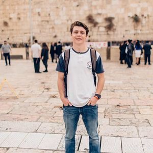 Meet your Posher, Josh